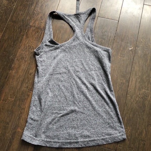 Racer back tank top - Picture 3 of 3